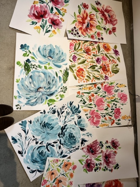 Aquarell-Blüten in Blau und Rosa